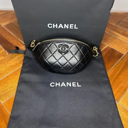 Crafted from premium materials, it offers a spacious interior, a secure magnetic closure, and an adjustable top handle, allowing for versatile carrying options—whether as a handbag or shoulder bag. Perfect for both day and evening wear, this piece blends Parisian-inspired elegance with modern functionality, making it a must-have accessory for any wardrobe.